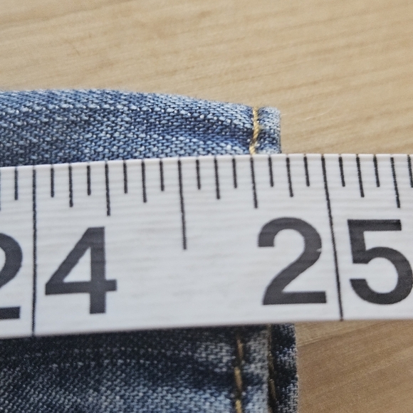 Anthropologie Cloth & Stone Chambray Split Shirttail Blue Button Up Size Medium - Picture 12 of 14